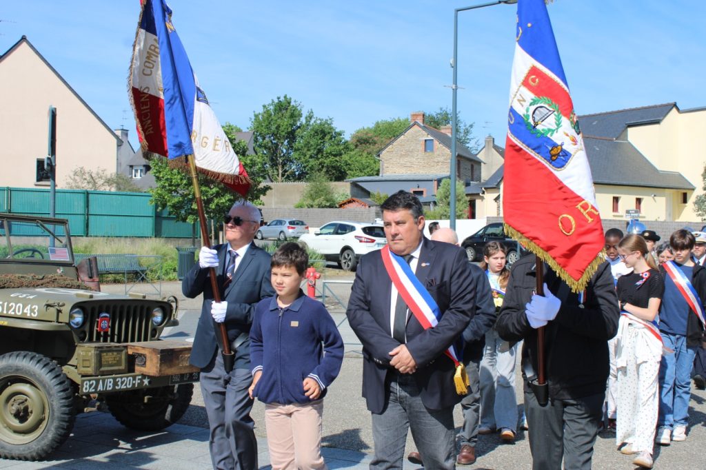 Jeunes et anciens réunis derrières nos trois couleurs